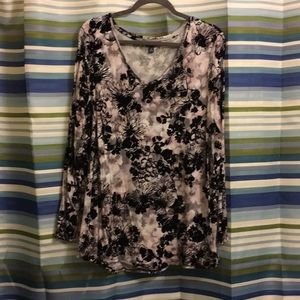 Simply Vera long sleeve flocked tee